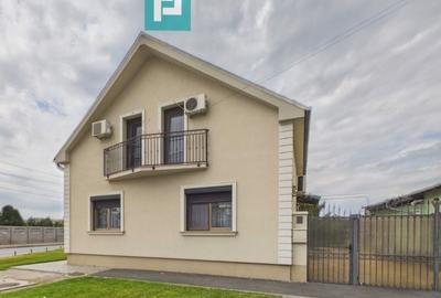 Casă cu 4 camere în Micălaca