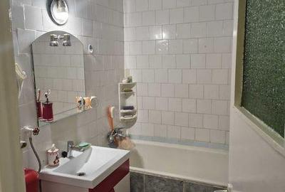 Apartament cu 2 camere în Micro 4
