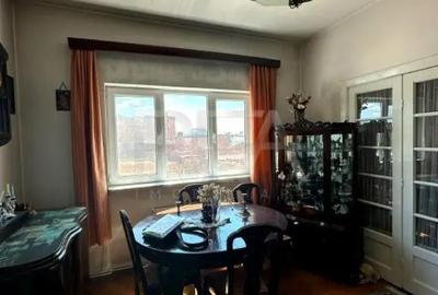 Apartament cu 3 camere semidecomandat, mobilat în Central - 2