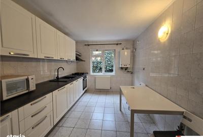 Casă cu 5 camere cu Canalizare în Văcăresti - 20