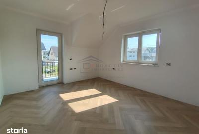 Casă cu 4 camere cu Teren 400 Mp în Ipotești
