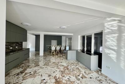 Apartament cu 4 camere decomandat în Ghirodei - 2