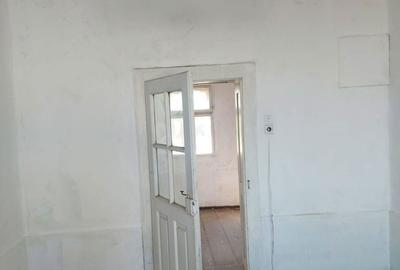 Casă cu 4 camere cu Teren 500 Mp în 6 Vânători - 2