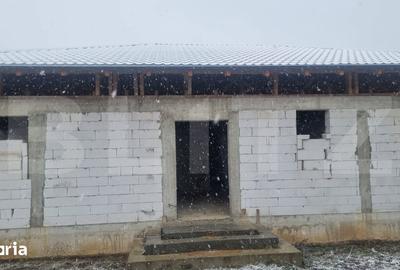 Casă cu 4 camere cu Teren 500 Mp în Vest - 5