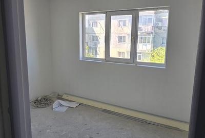 Apartament cu 3 camere semidecomandat în Ulmi - 6