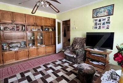 Apartament cu 3 camere semidecomandat în Decebal - 6