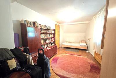 Casă individuală cu 5 camere cu Canalizare în Central - 4