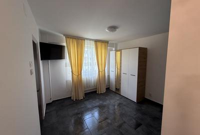 Garsonieră semidecomandată în Central - 1