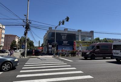 Spațiu comercial, de 300 mp, în Central - 2