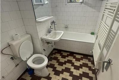 Apartament cu 2 camere semidecomandat, mobilat în Aradului