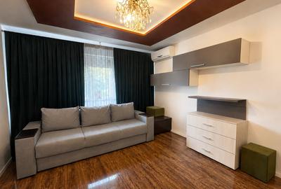 Apartament cu 2 camere semidecomandat, mobilat în Km 4-5