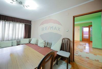 Apartament cu 4 camere decomandat în Rogerius - 3