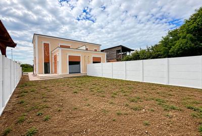 Duplex cu 6 camere cu Canalizare în Ghiroda - 2