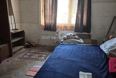 Casă cu 2 camere cu Teren 492 Mp în Calea Dumbrăvii