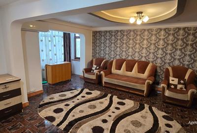 Apartament cu 4 camere decomandat în Central - 3