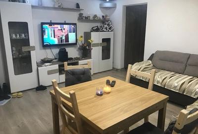 Apartament cu 4 camere semidecomandat în Central - 2