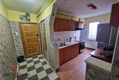 Apartament cu 2 camere decomandat în Tudor