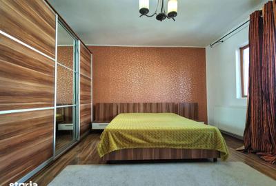Apartament cu 3 camere în 1 Decembrie
