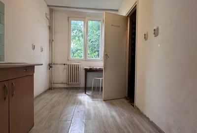Apartament cu 3 camere decomandat în Drumul Taberei - 9