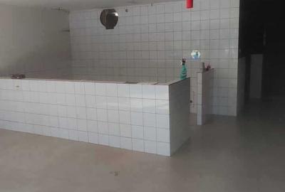 Spațiu comercial, de 74 mp, în Central - 3