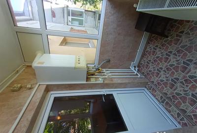 Apartament cu 2 camere decomandat în 1 Mai - 10