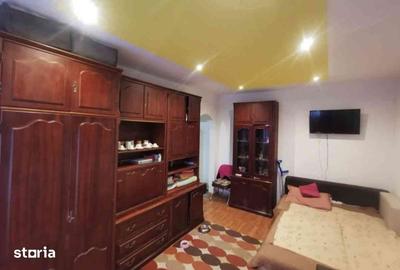 Apartament cu 3 camere semidecomandat în Rogerius - 2