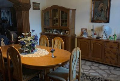 Casă cu 4 camere în Central - 2
