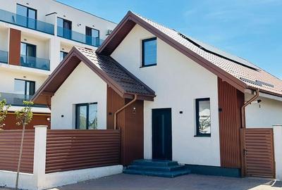 Casă cu 4 camere cu Teren 295 Mp în Central