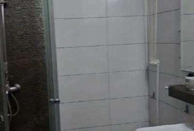 Apartament cu 3 camere semidecomandat în Tomis III