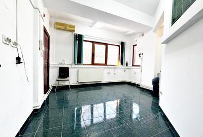 Spațiu comercial, de 120 mp, în Țiglina 1 - 8