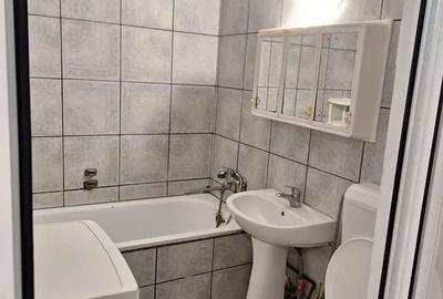Garsonieră decomandată în Confecții