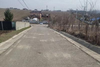 Teren de 1280 mp, în Central - 3