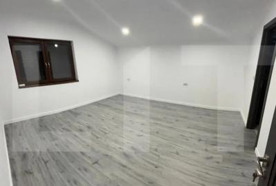 Casă cu 5 camere cu Teren 640 Mp în Livada - 4
