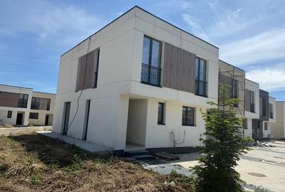 Casă cu 4 camere cu Teren 68 Mp în Ștefăneștii de Jos - 2
