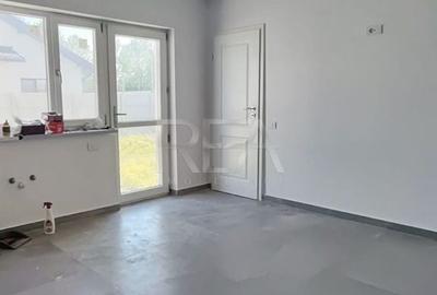 Casă cu 4 camere în Ghencea