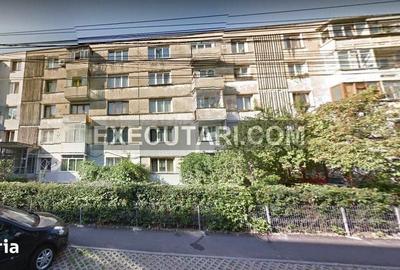 Apartament cu 3 camere în Republicii