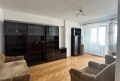 Apartament cu 2 camere decomandat în Decebal