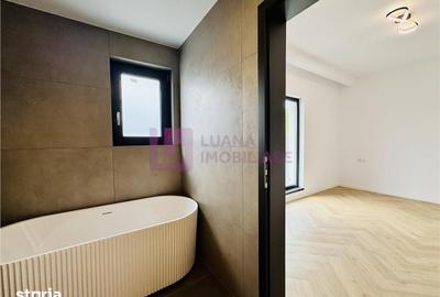 Apartament cu 4 camere în Central - 1