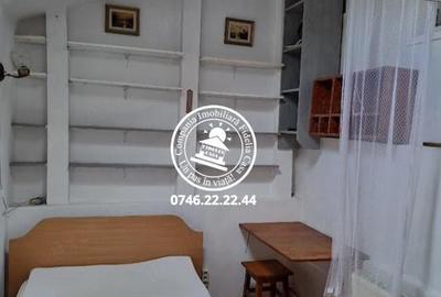 Garsonieră decomandată în Central