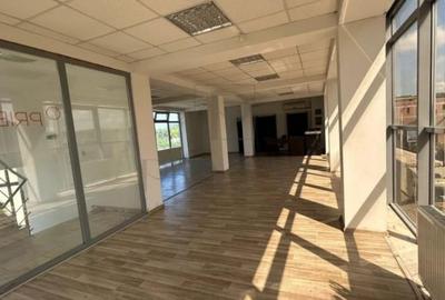 Spațiu comercial, de 160 mp, în Simion Bărnuțiu