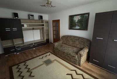 Apartament cu 3 camere decomandat în Central - 2
