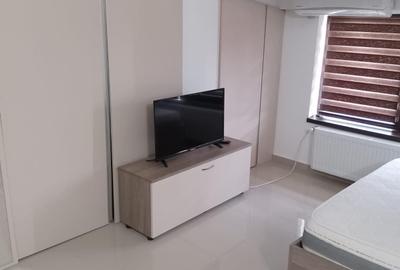 Garsonieră decomandată în Exterior Vest