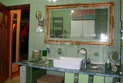 Casă individuală cu 10 camere cu Teren 633 Mp în Domnești - 39