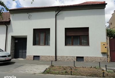 Casă cu 4 camere cu Teren 313 Mp în Central - 3