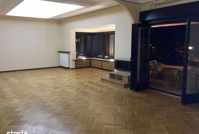 Apartament cu 6 camere decomandat în Dorobanți