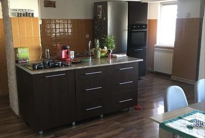 Apartament cu 4 camere decomandat în Central - 4