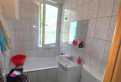 Apartament cu 2 camere semidecomandat, mobilat în Micro 19 - 7