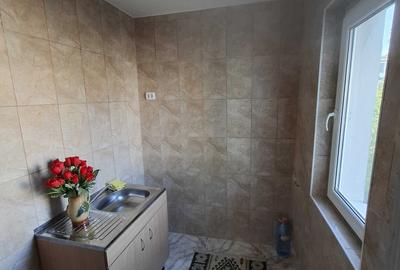 Apartament cu 3 camere semidecomandat în Tomis Nord - 8