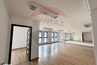 Spațiu comercial, de 97 mp, în Central
