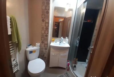 Apartament cu 3 camere semidecomandat în Central - 2